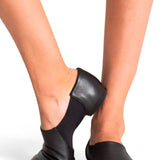 CAPEZIO ADULT SLIP-ON WONDER JAZZ SHOE